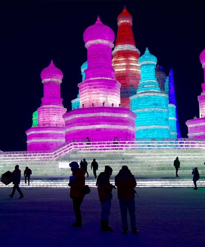 The-Ice-and-Snow-World